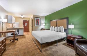 Extended Stay America Suites - Indianapolis - Airport