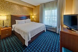King Room room in Fairfield Inn and Suites by Marriott Weatherford