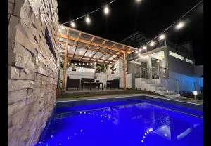 Cleofe's Place, Unique 3BR villa near Tagaytay City - Anuling