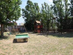 Maison Duplex avec Piscine et Proche Plage, Parking Inclus - FR-1-387-197