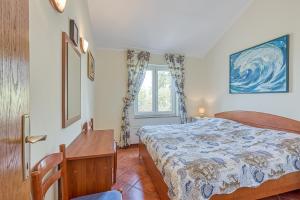 Valdarke Sea View Apartment - Happy Rentals