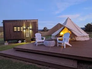 Glamping Vineyard Getaway with Luxury Amenities - Bulga