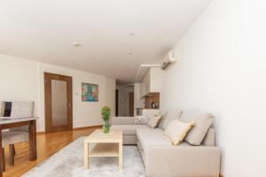 See Segrate Elija apartment