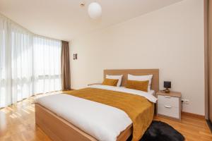 See Segrate Elija apartment