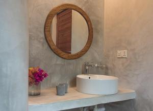 Pingwe Beach Apartments