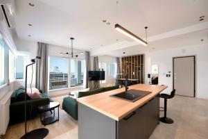 Oddity Seafront Penthouse Apartments