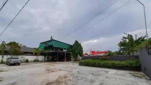 Wisma Malawen Palangkaraya Mitra RedDoorz - 帕朗卡拉亚