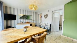 Appartement à quelques pas de la plage avec jardin