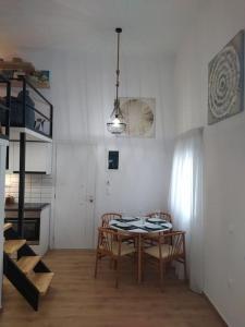 Anestis Apt Heraklion