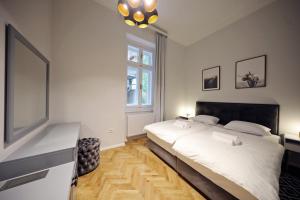Deluxe Apartment - Ilica street 82 room in Swanky bed&breakfast