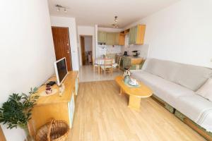 Smile Beach Family Apartment, garage free parking, city centar located