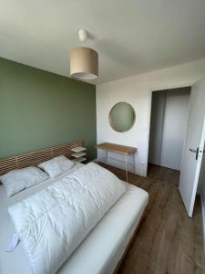 Appartements Le Calme - Design - Vue panoramique sur la Saone : photos des chambres