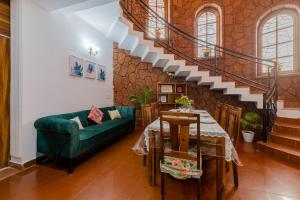 Redstone Villa by Revkeys