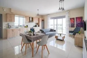 The Twins Apartment 1 - Ampavris