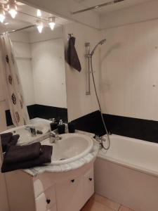 Maisons de vacances Appartement Velleron-4 personnes : photos des chambres