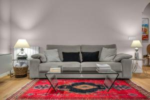 Always Easy I Bellas Artes