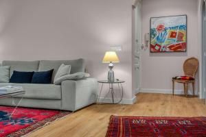 Always Easy I Bellas Artes