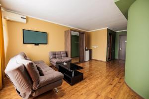 Hotel Tbilisi Central by Mgzavrebi