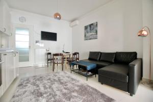 Standard Apartment by Hi5- Bajcsy Apartment