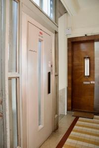 Standard Apartment by Hi5- Bajcsy Apartment