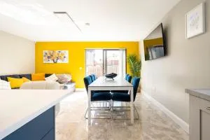 Park House - FOUR star luxury with parking and WI-FI - 纽敦纳兹