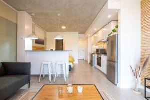 Coral Point Executive studio Apartment