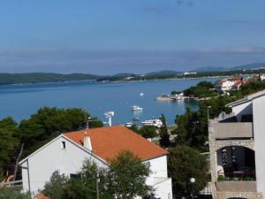 Apartment in Brodarica with sea view, balcony, air conditioning, WiFi 5183-2