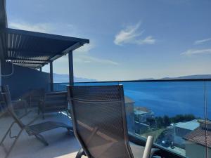 Apartment in Lokva Rogoznica with sea view, terrace, air conditioning WiFi 5118-1