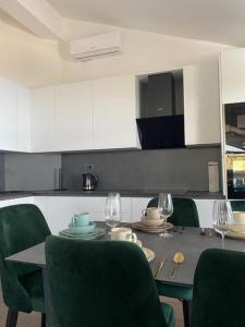 Apartment in Lokva Rogoznica with sea view, terrace, air conditioning WiFi 5118-1