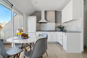 Sur Suites Atico Center