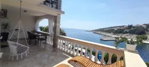 Apartment Krajančić Ivan & Neda - Čara