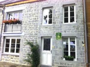 Le banc sous les tilleuls