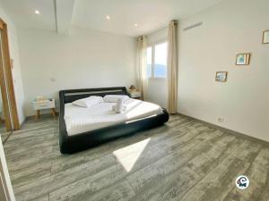Villas MAGNIFIQUE VILLA PISCINE PROCHE NICE : photos des chambres