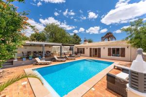 Entire Pool House at the Quinta - 4hvězdičkové hotely ve městě Almancil