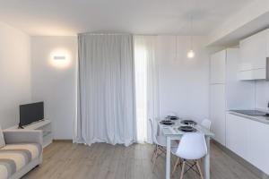 Stunning Capo Falcone Apartments 2BedApt Sleeps 6