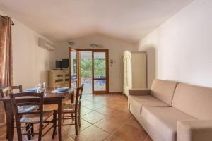 Stunning Residence Bouganvillage Studio sleeps 2 plus child bed