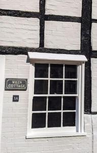 Cosy character cottage in central Marlborough UK