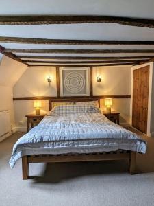 Cosy character cottage in central Marlborough UK