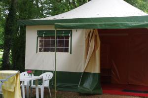 Campings Camping La Bergerie : photos des chambres