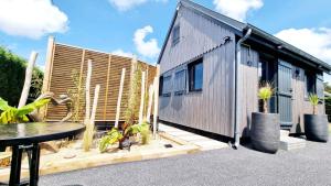Maisons de vacances O bulles d'Agon Chalet Spa prive Plage : photos des chambres
