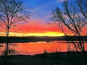 Amazing New House - Waterfront Getaway + Boat Dock - 丹德里奇 Amazing New House - Waterfront Getaway + Boat Dock - 丹德里奇