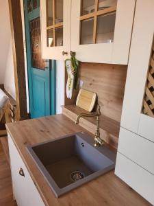 ROOF APARTMENT ZTRACENA