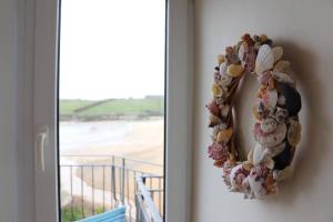 Beach Side Top Floor Property, Balcony & Sea Views