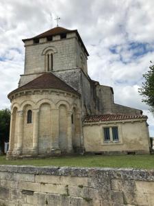 Villas Maison ancienne avec piscine au milieu des vignes : photos des chambres