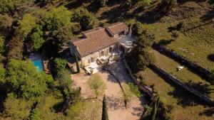 Superbe Mas Authentique du Luberon Courroussouvo