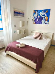 Single Room with Private Bathroom