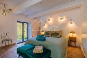 Villas Superbe Mas Authentique du Luberon Courroussouvo : photos des chambres