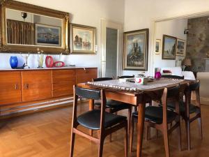 3 bedroom apartment, balcony, great view, full AC