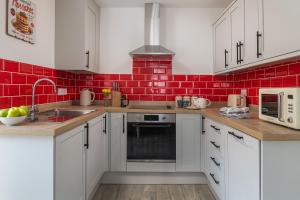 NEW Luxurious Escape Charming Dog Friendly Cottage