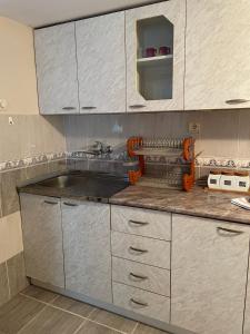 Starčević apartmani Orašac Aranđelovac OBAVEŠTENJE Proveriti raspoloživost putem poruke zbog učestalih lažnih rezervacija